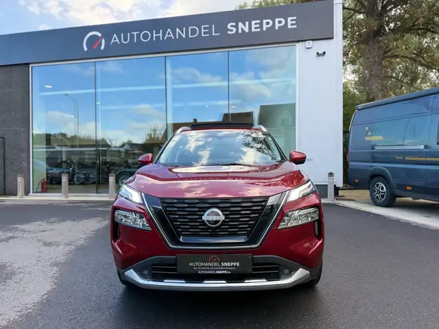 Nissan X-Trail view 4