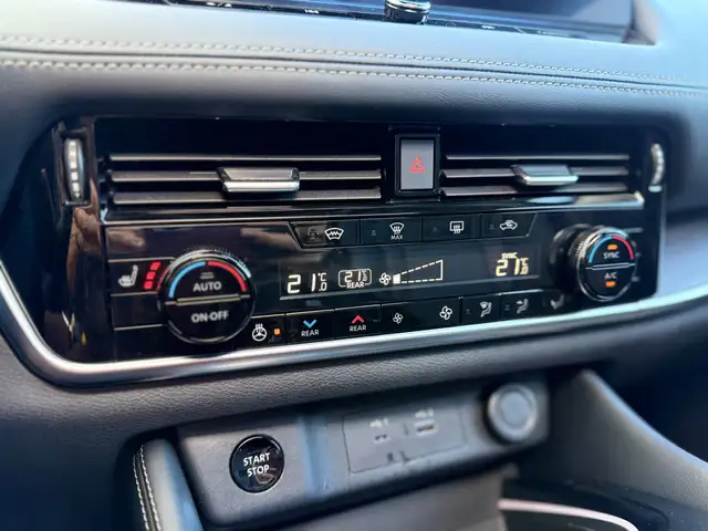 Nissan X-Trail view 23