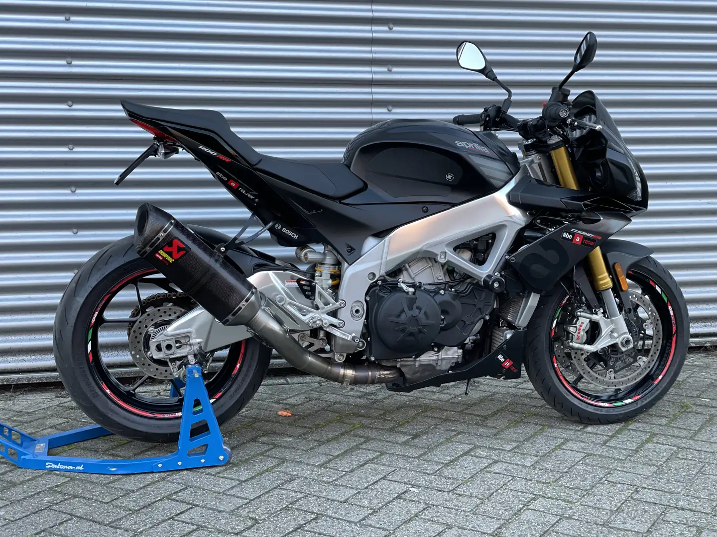 Aprilia Tuono V4 RR - 2