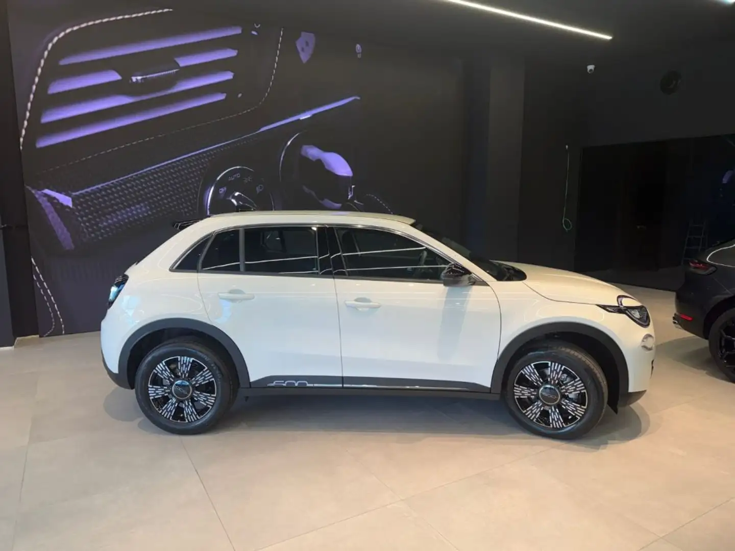 Fiat 600 Hybrid 110 CV DCT MHEV Pop + cerchi in lega Blanc - 2