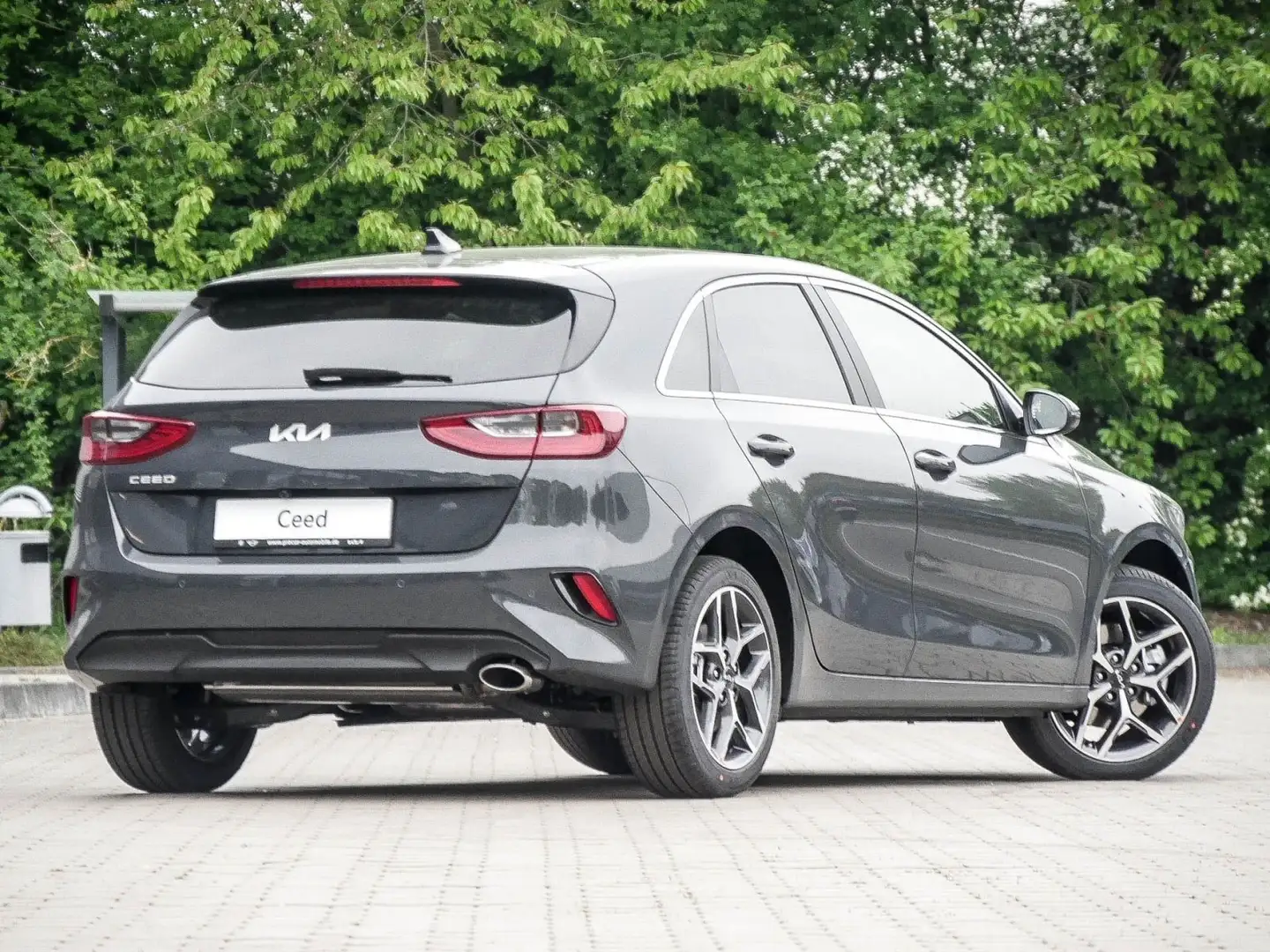 Kia Ceed / cee'd Ceed Ultimate Edition DCT P8+P9 ACC RFK NAVI LM Grau - 2
