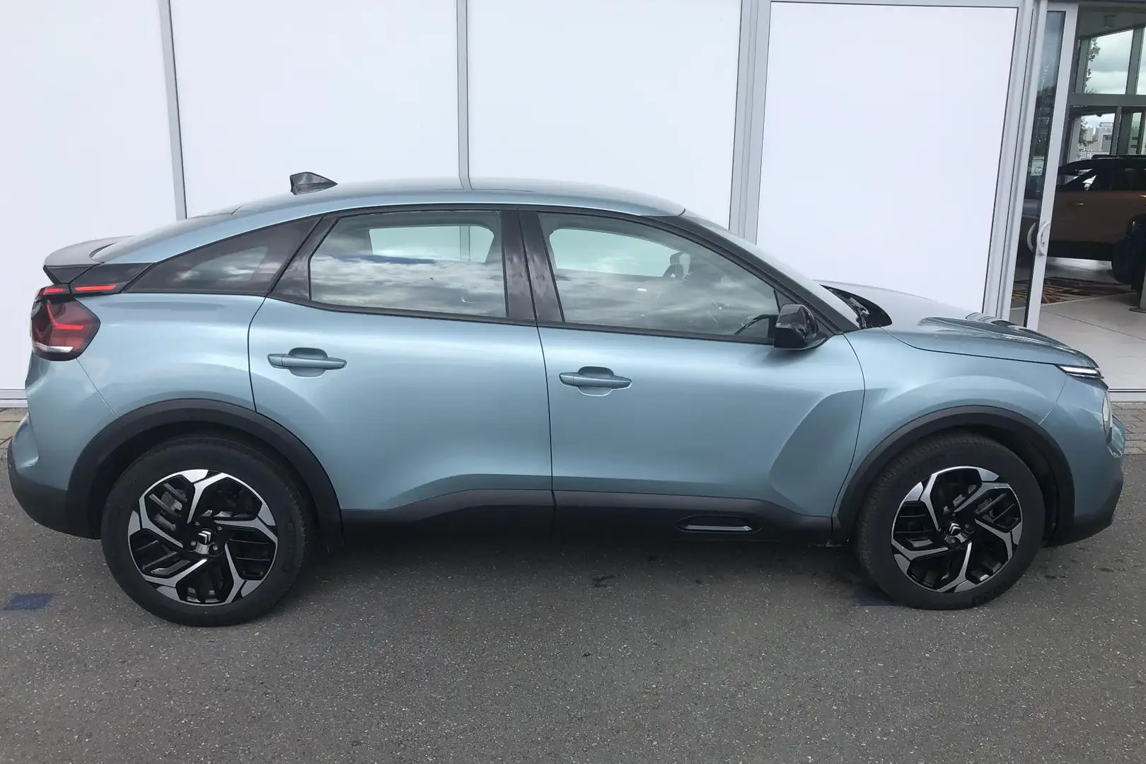 Citroen C4 1.2 130pk Feel Airco|LM-Velgen|Achteruitrijcamera| Blauw - 2