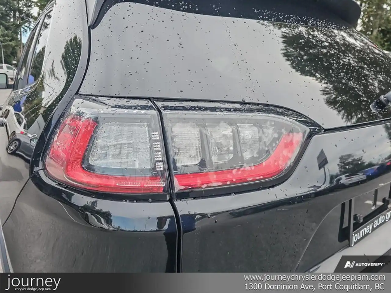 Jeep Cherokee снимка Jeep Cherokee
