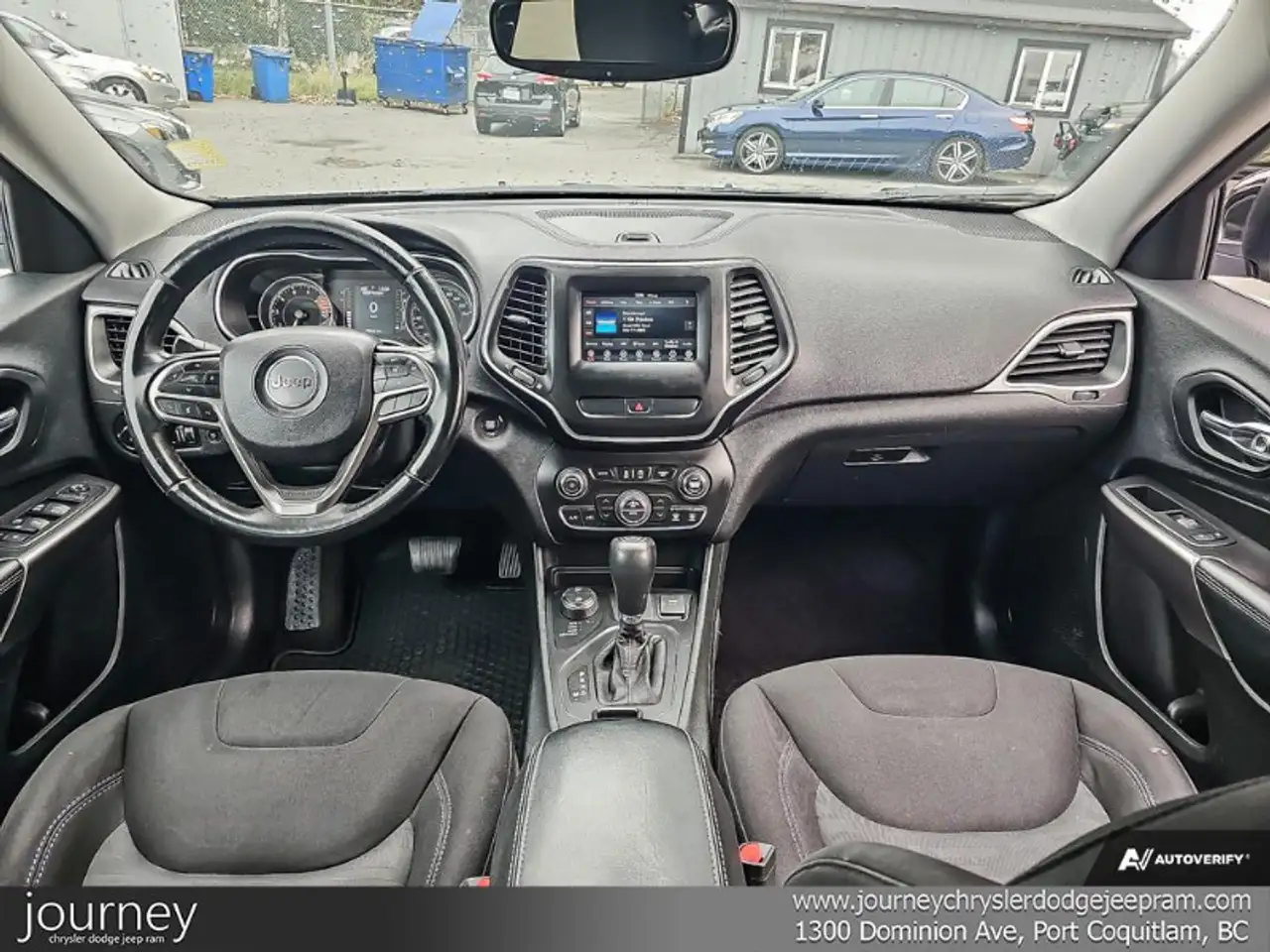 Jeep Cherokee снимка Jeep Cherokee