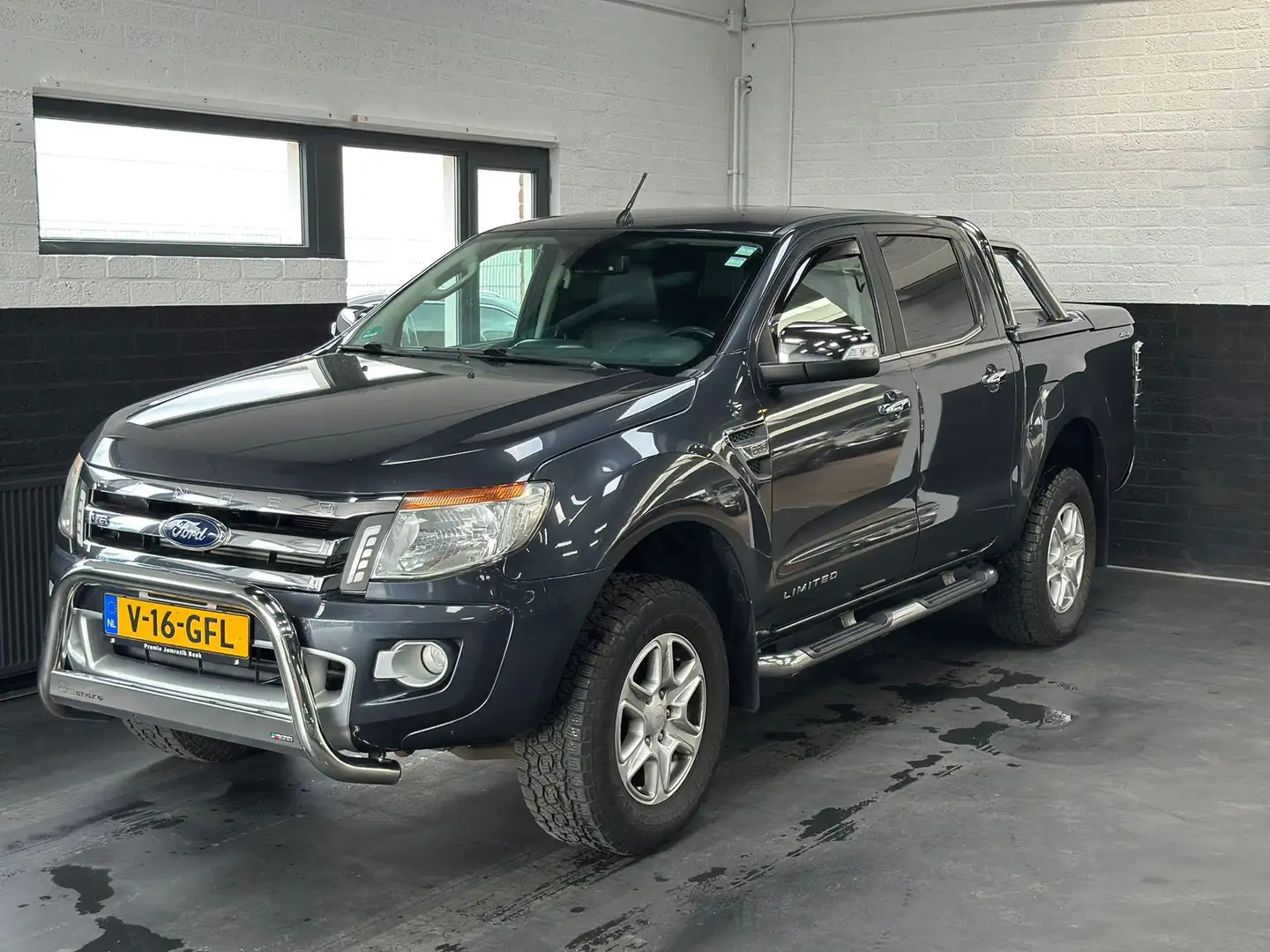 Ford Ranger 2.2 TDCi Limited Super Cab | Leder | Camera | Stoe Grijs - 2