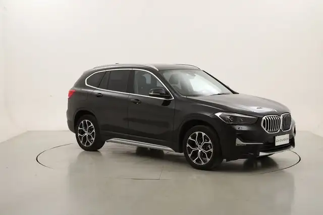 BMW X1 view 7