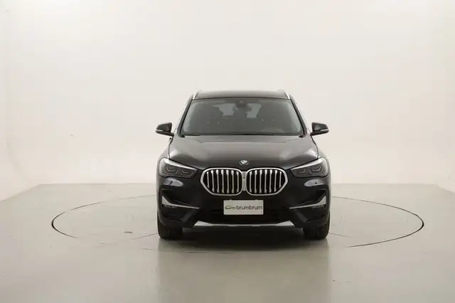 BMW X1 view 8