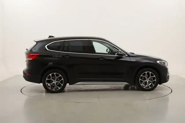 BMW X1 view 6