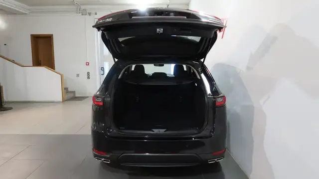 Mazda CX-60 view 11