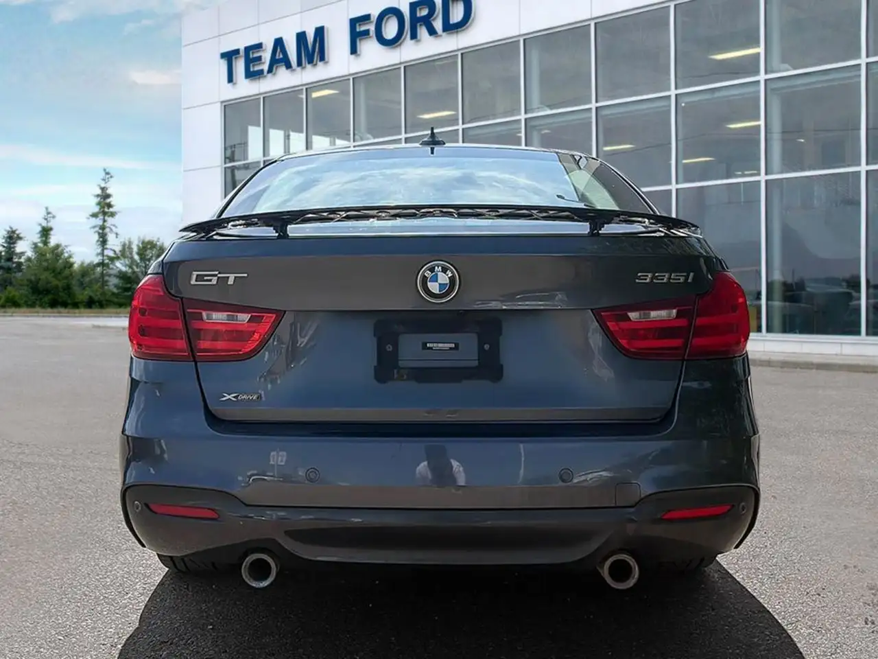 BMW 3 Series photo BMW 3 Series