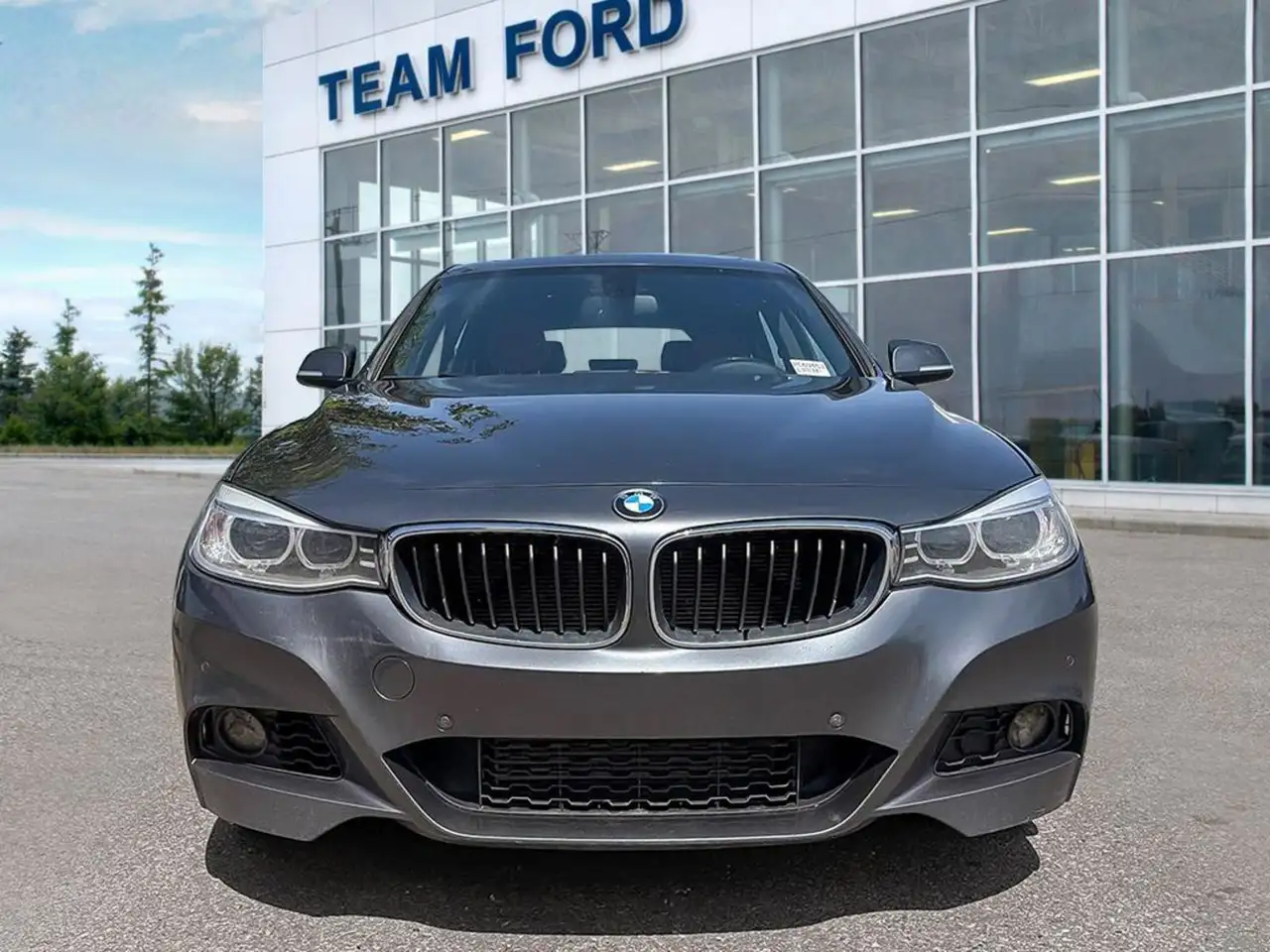 BMW 3 Series photo BMW 3 Series