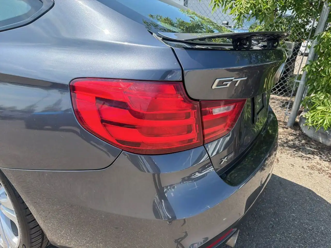 BMW 3 Series photo BMW 3 Series