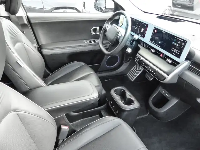 Hyundai Ioniq 5 view 6