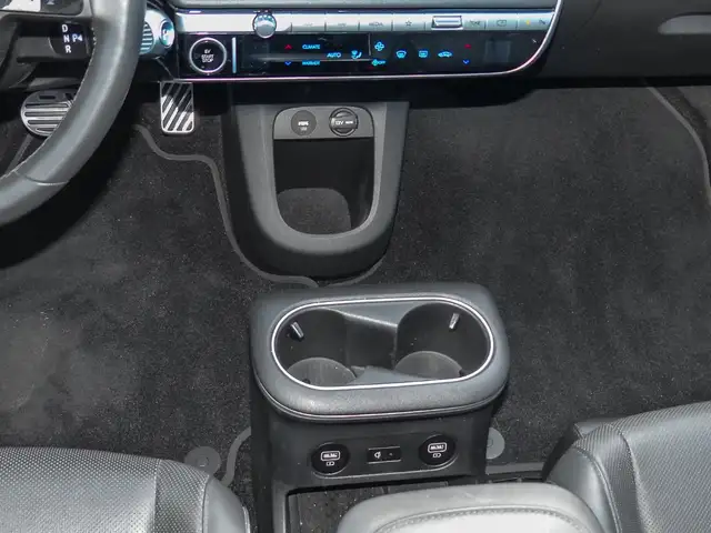 Hyundai Ioniq 5 view 12