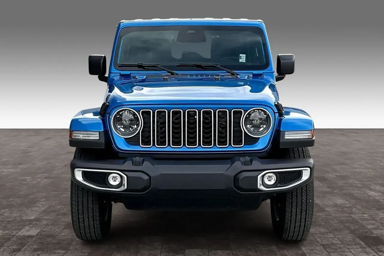 Jeep Wrangler снимка Jeep Wrangler
