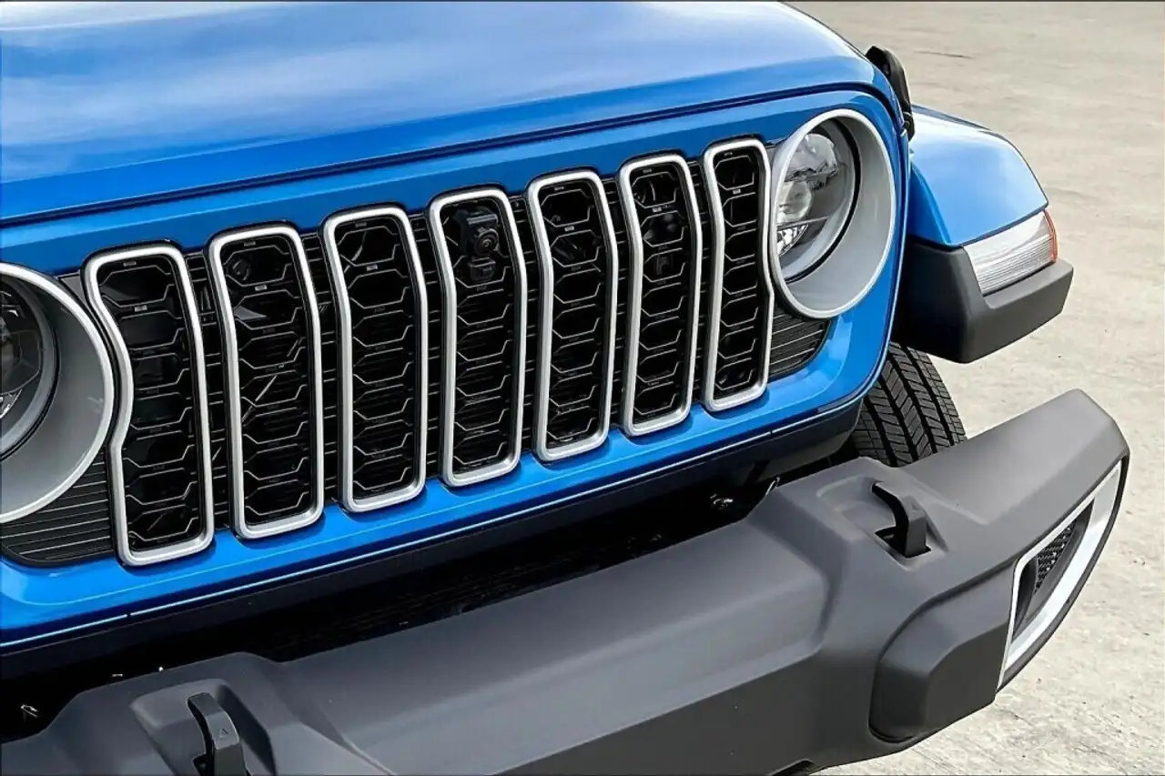 Jeep Wrangler снимка Jeep Wrangler