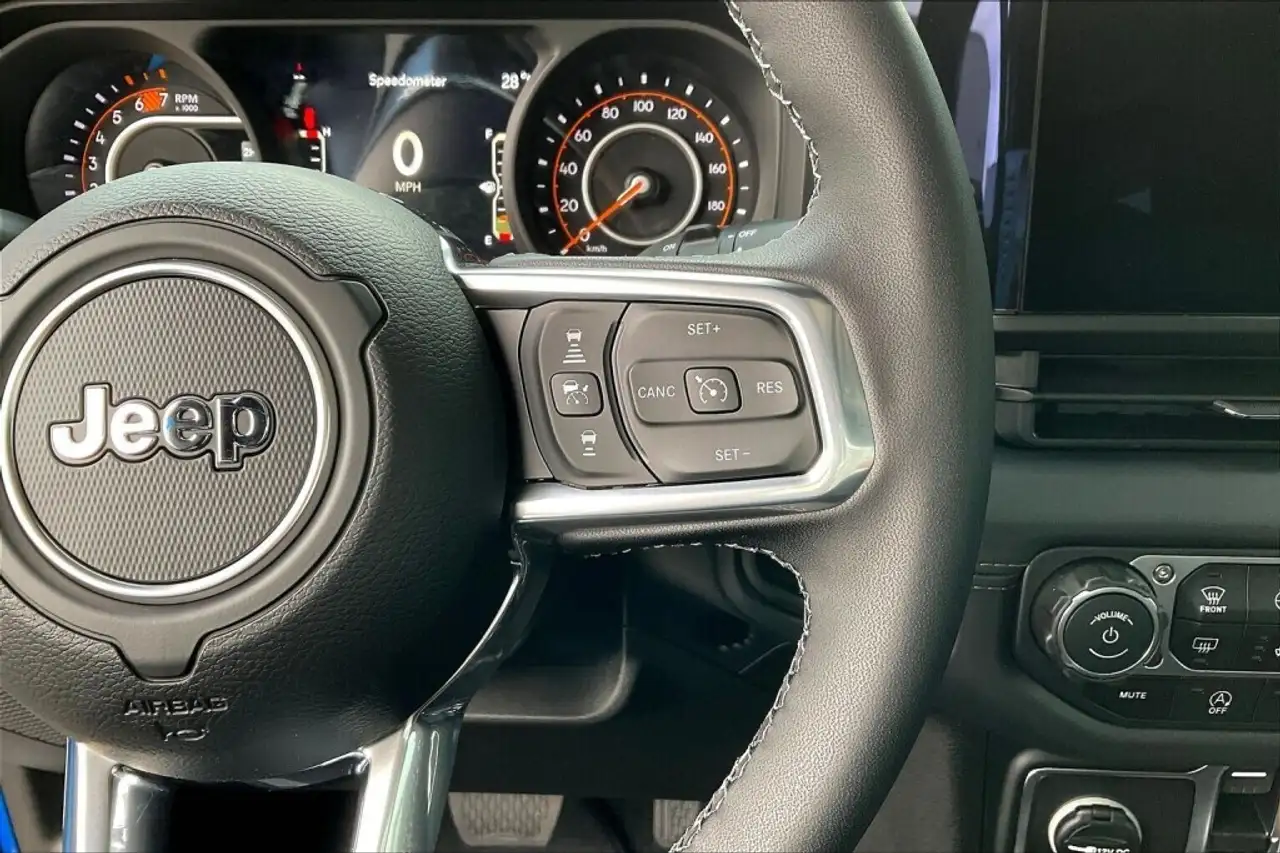 Jeep Wrangler снимка Jeep Wrangler