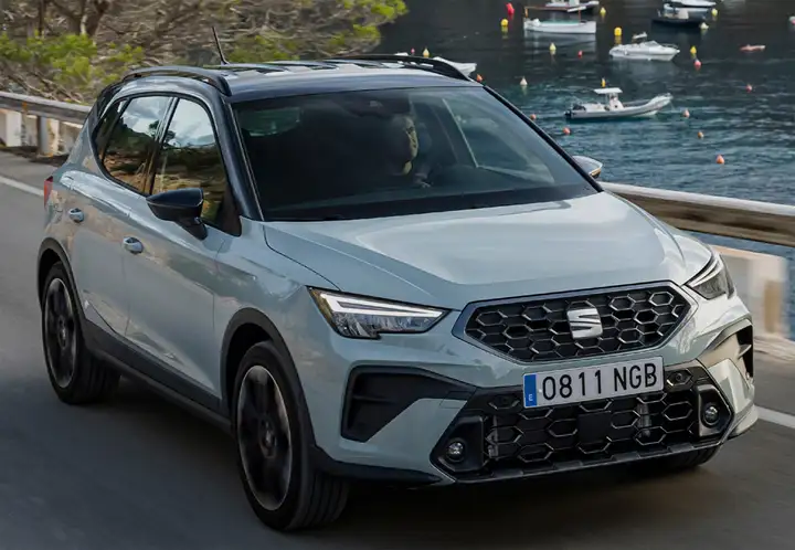 SEAT Arona 2022, foto 4