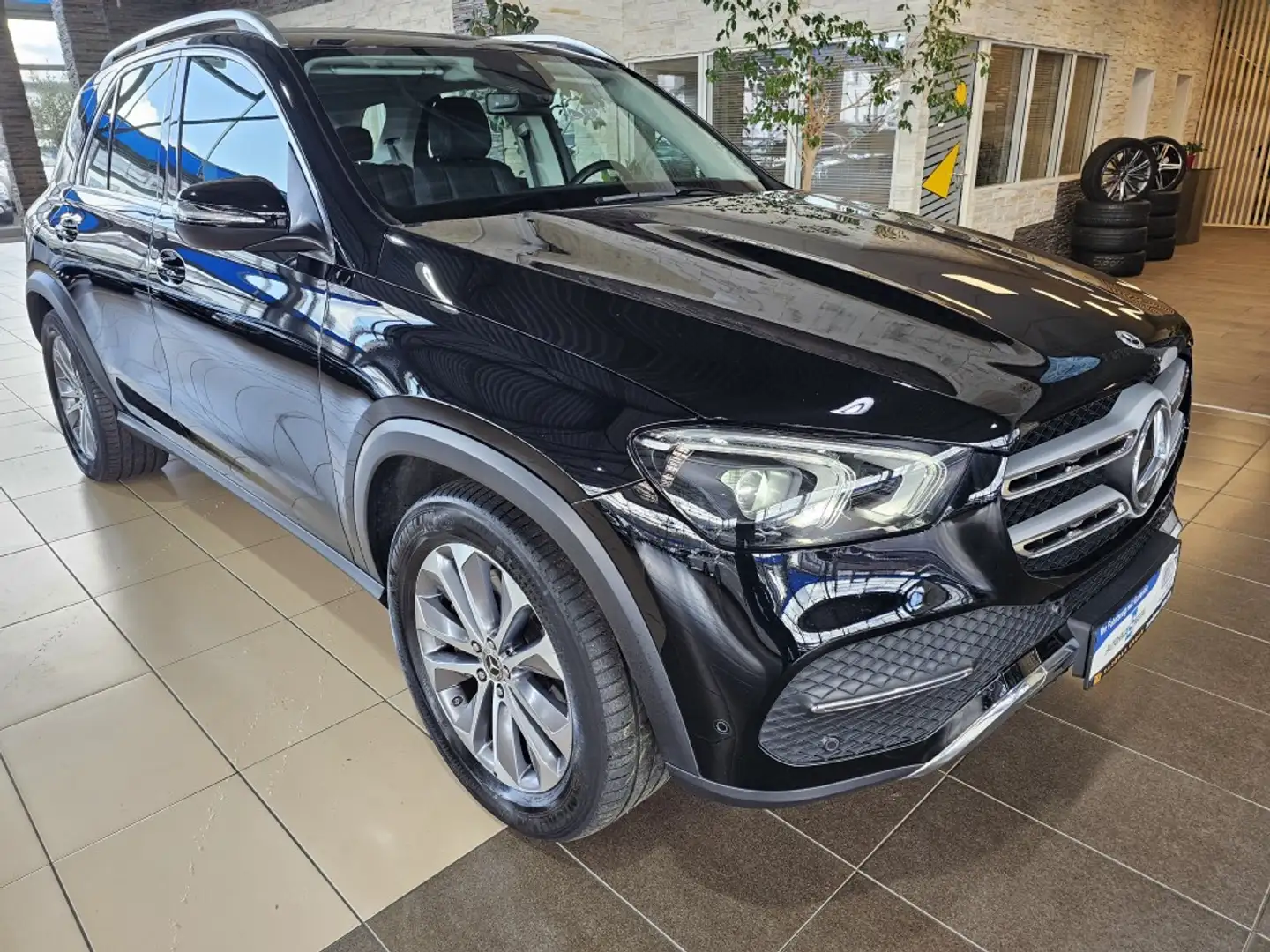 Mercedes-Benz GLE 350 e 4Matic WideScreen Leder R.Cam LED Navi Schwarz - 1