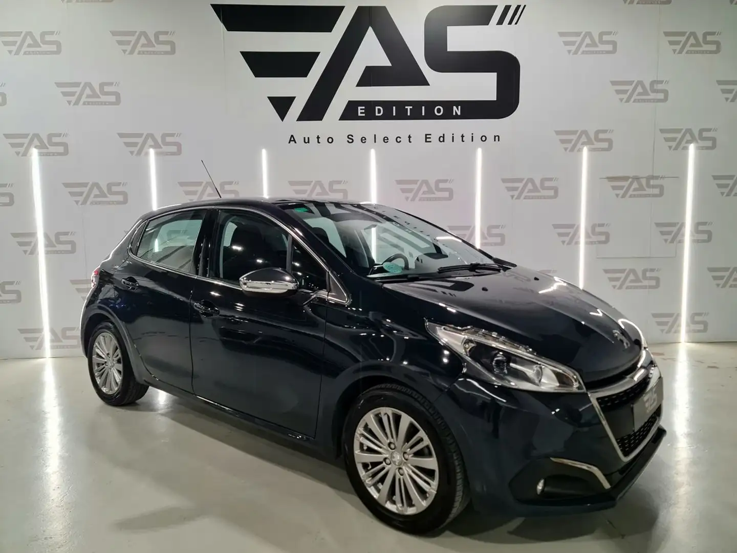 Peugeot 208 1.2 PureTech Allure 82 Azul - 2