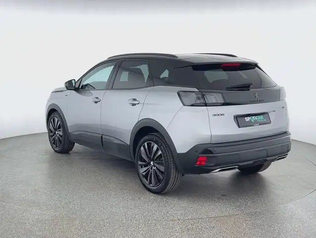 Peugeot 3008 view 5