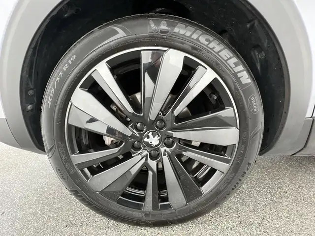 Peugeot 3008 view 10