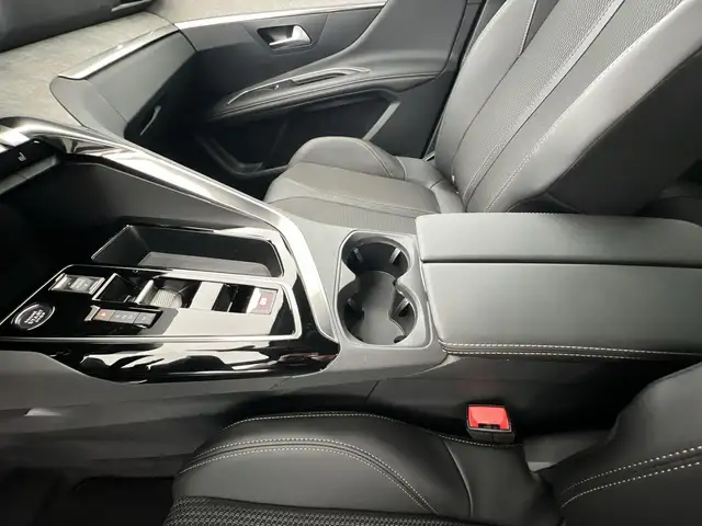 Peugeot 3008 view 14