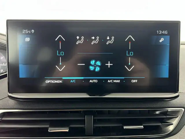Peugeot 3008 view 12