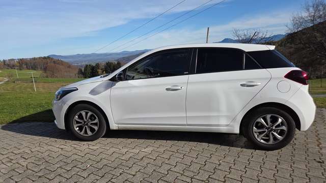 Imagine Hyundai i20 i20 1.2 YES!