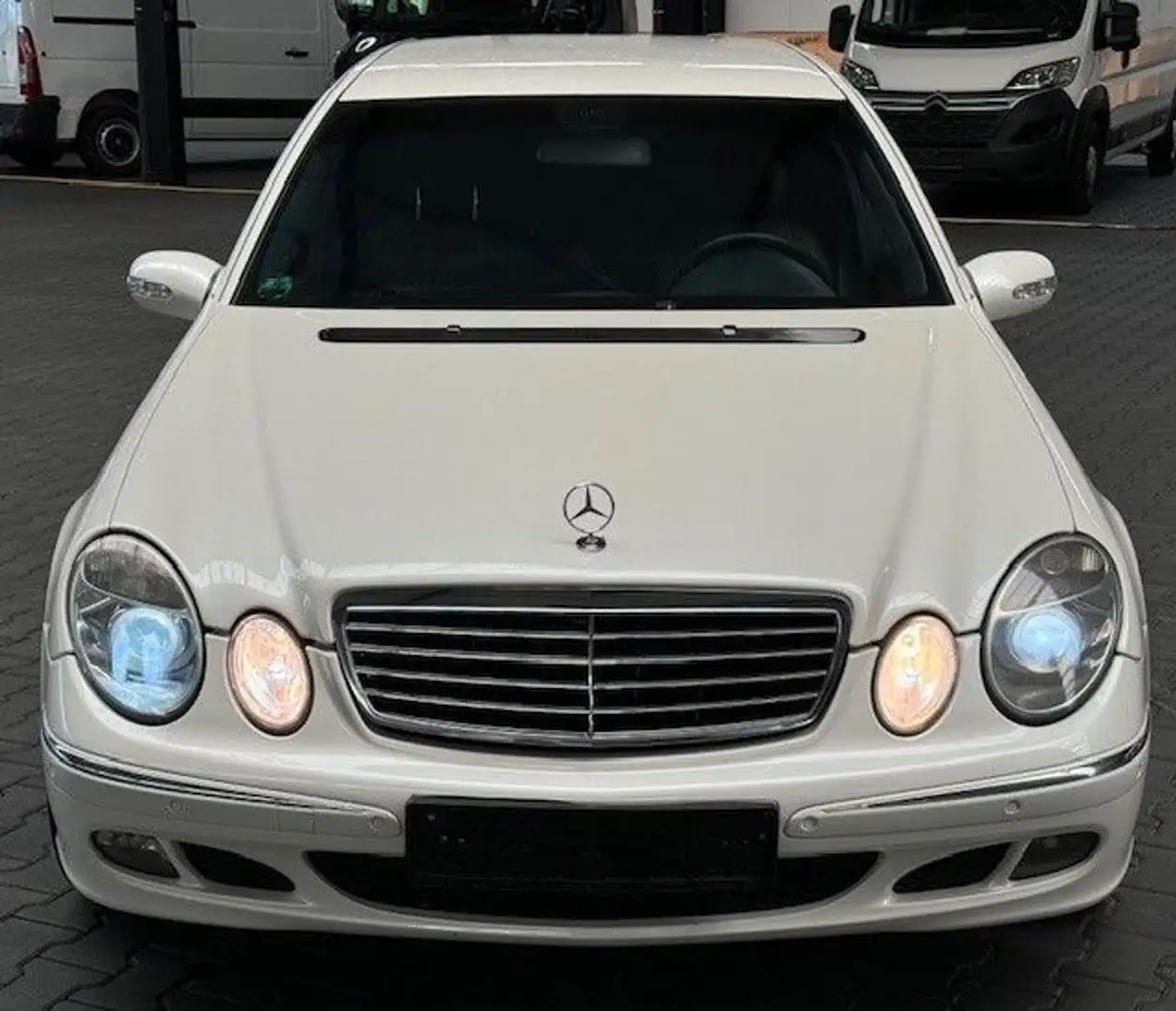 Mercedes-Benz E 220 E -Klasse Lim. E 220 CDI Sternehimmel White - 2