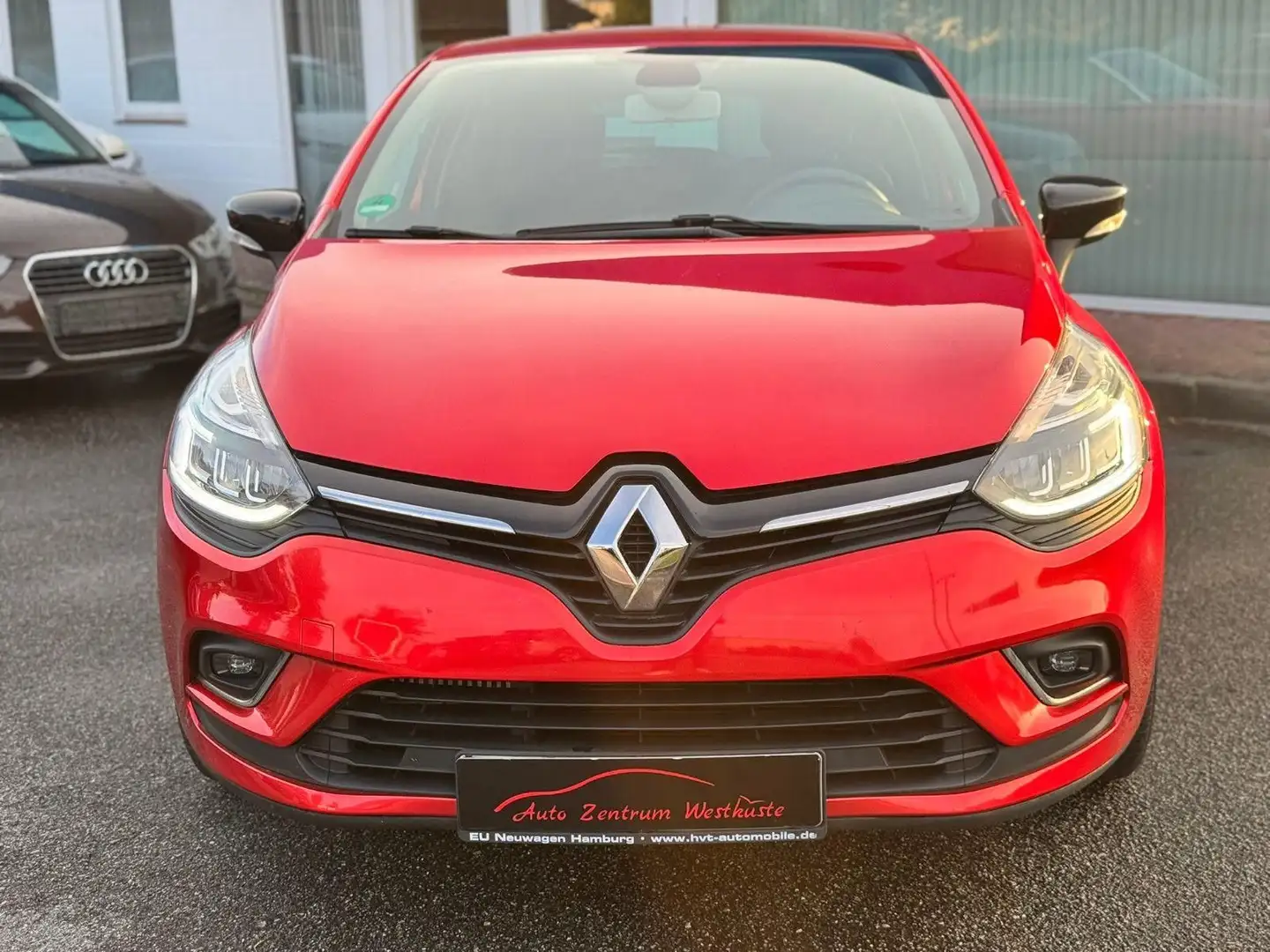 Renault Clio IV Limited Kamera Navi Tempo Klima wenig KM Rouge - 2