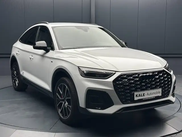 Audi Q5 view 7