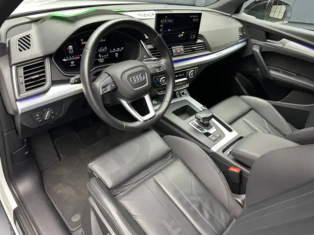 Audi Q5 view 15