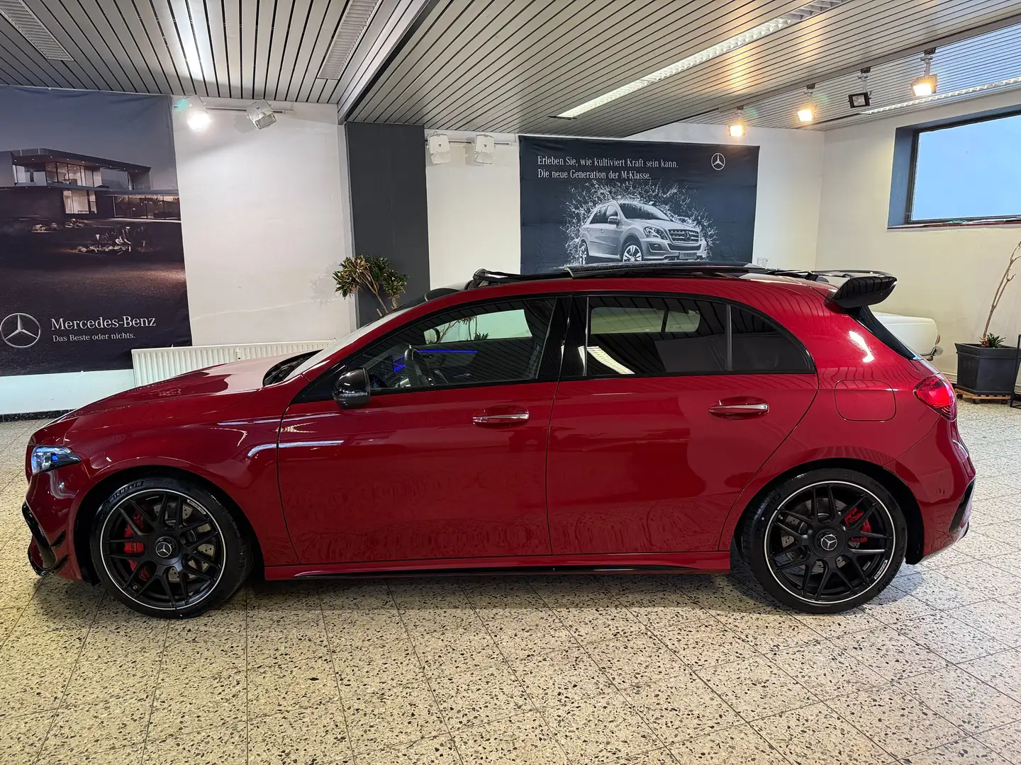 Mercedes-Benz A 45 AMG S 4Ma NIGHT+AERODYNAMIK+VMax+PSD+DISTR+HUD+LM19+1H Rouge - 2