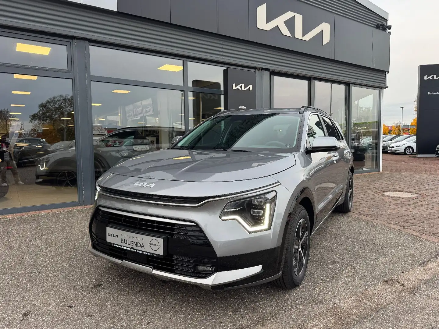 Kia Niro NIRO 1.6 HEV 129 PS DCT VISION KOMFORT STYLE Grijs - 2