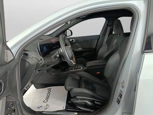 BMW 1 Series view 8