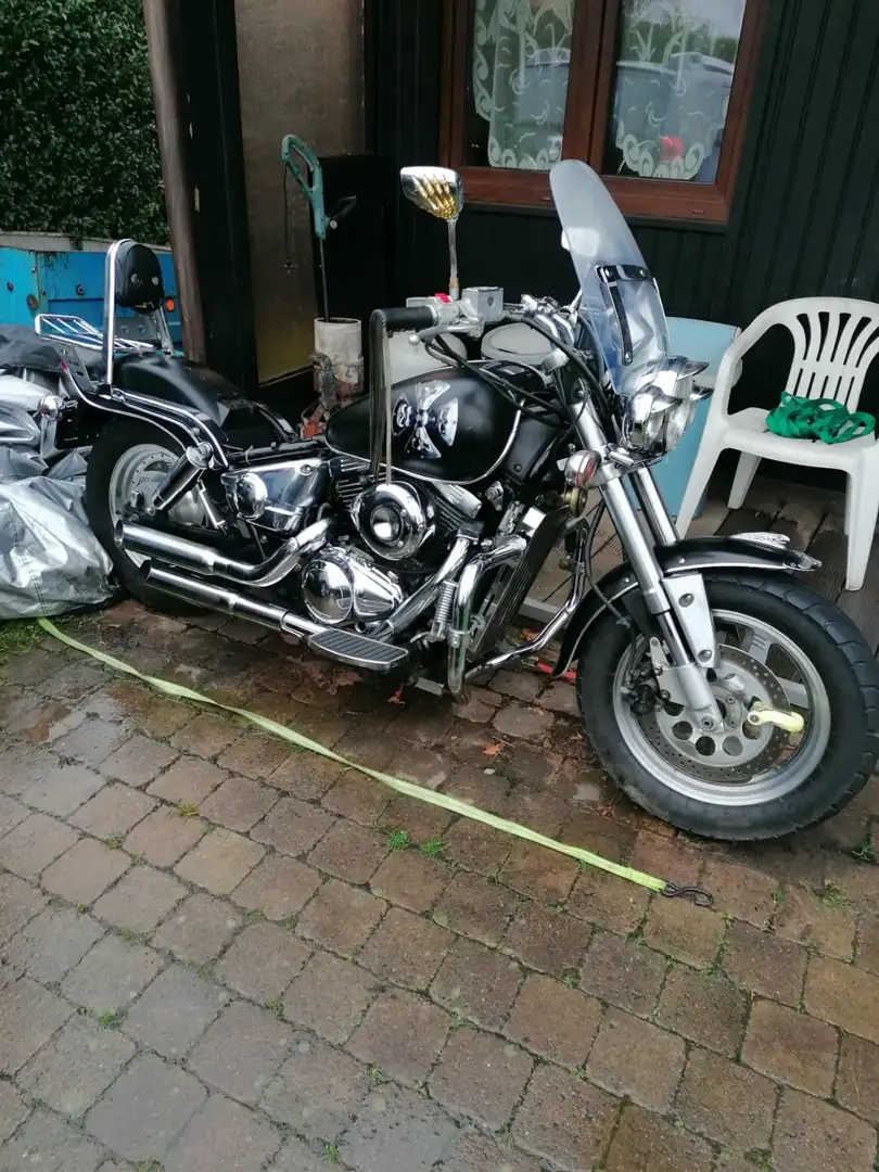 Suzuki VZ 800 Noir - 1