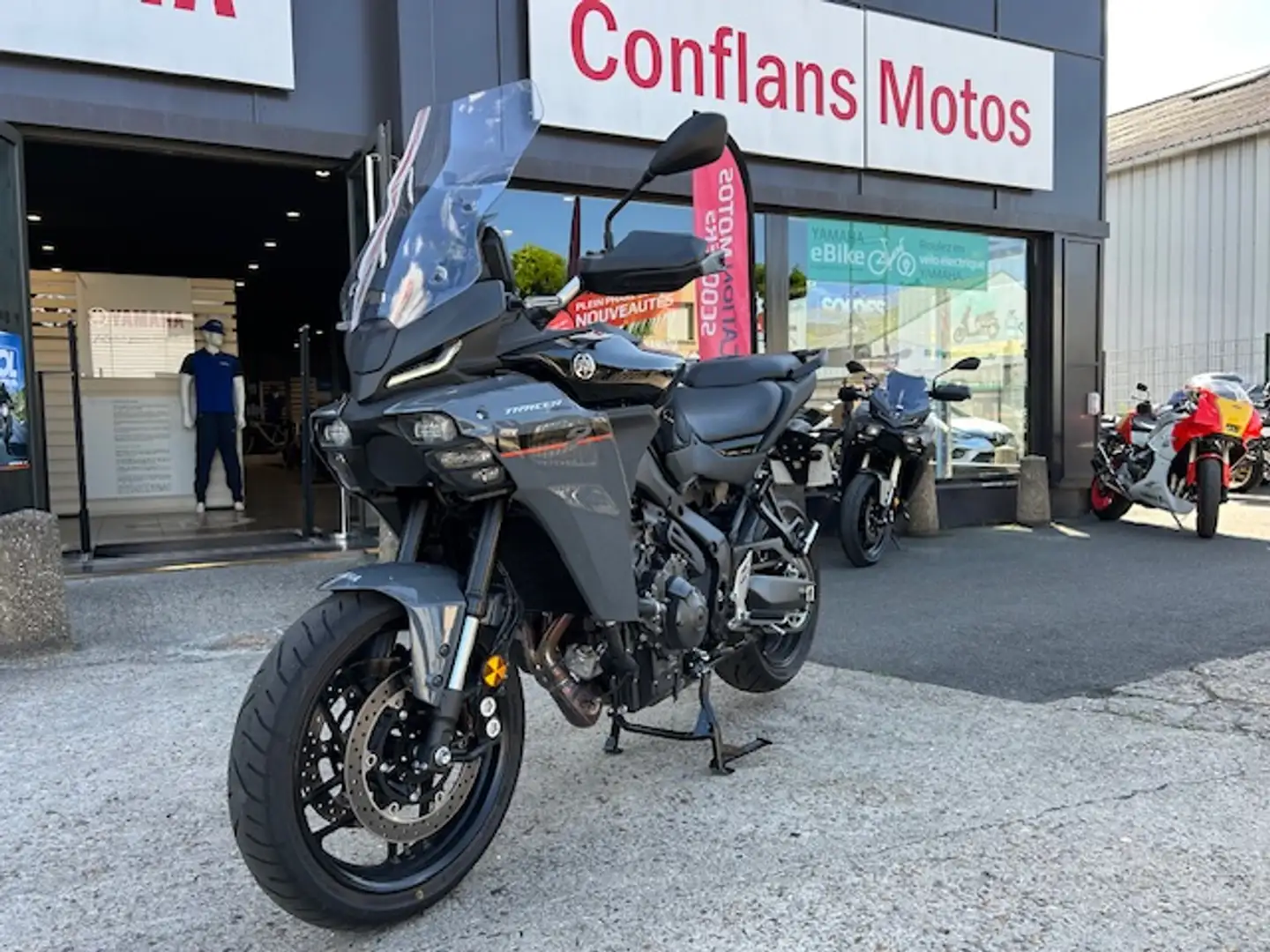 Yamaha Tracer 9 Gris - 1