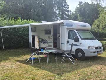 Camper