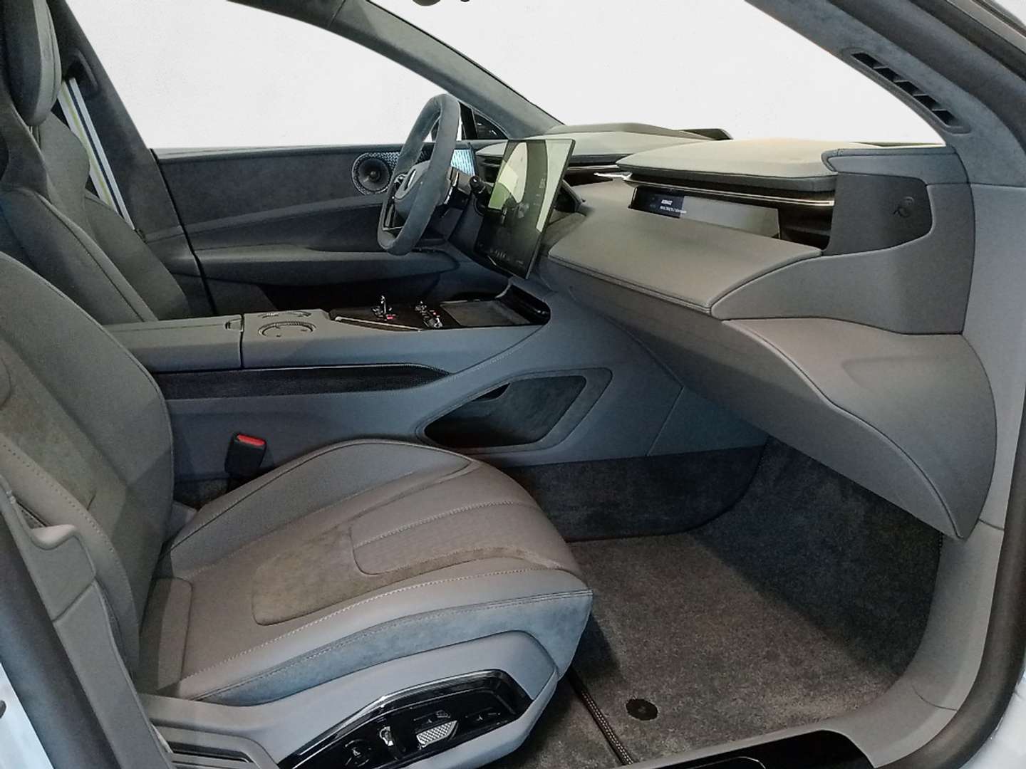 Lotus Emeya GT 600 -  - Joinsteer - #2