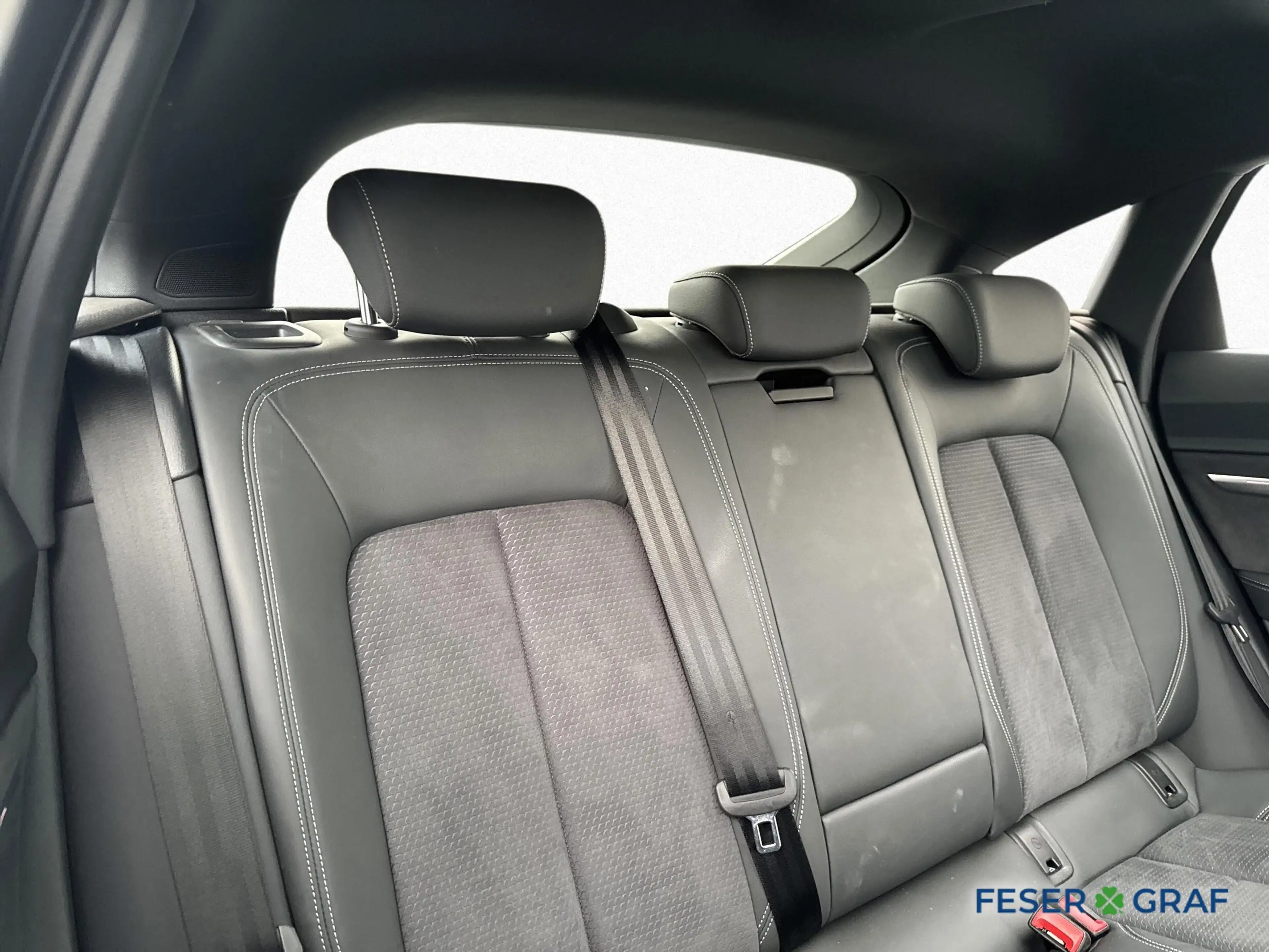 Audi Q8 e-tron Sportback S line 55 qu PANO MATRIX 360° — photo 11