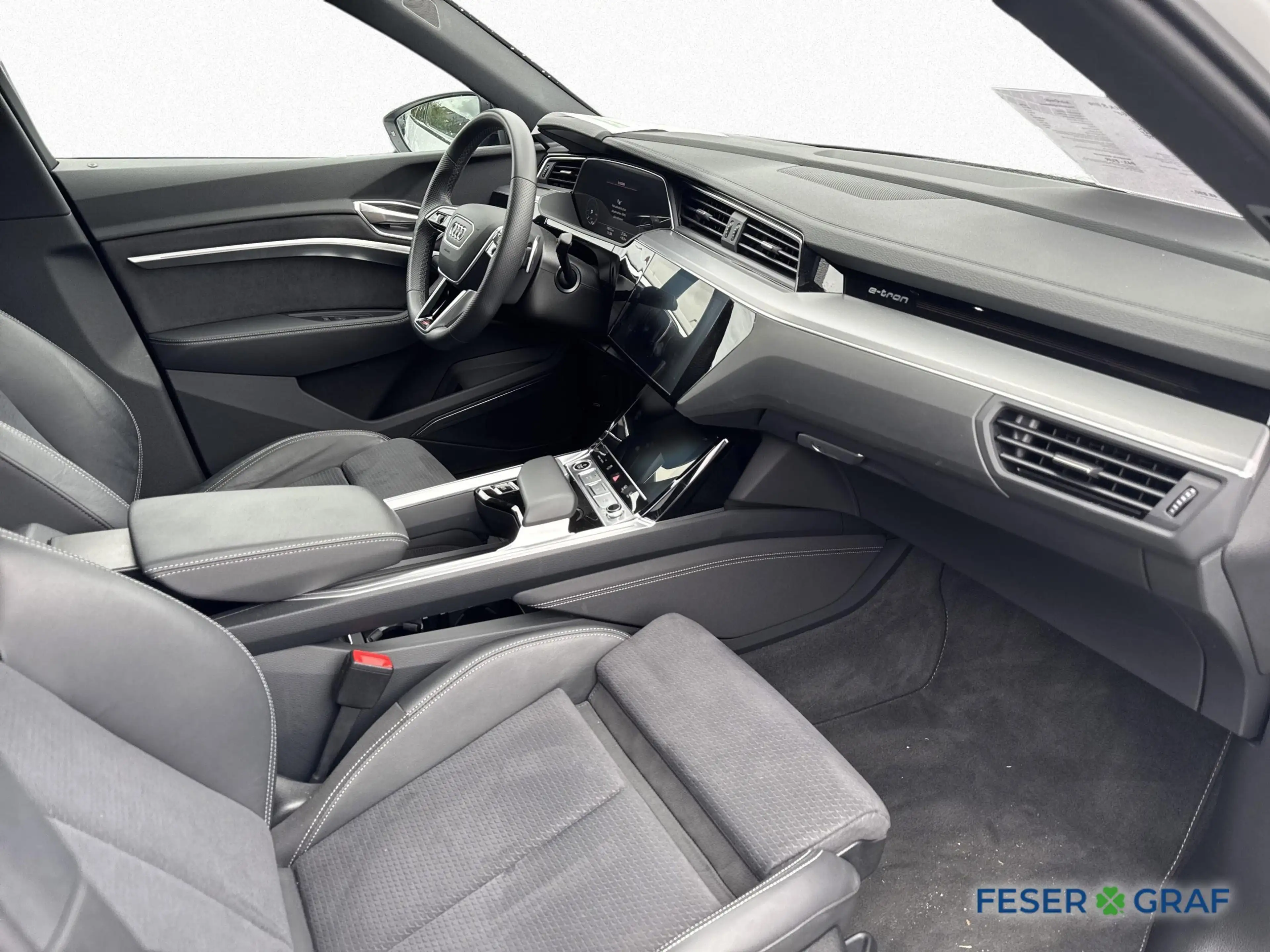 Audi Q8 e-tron Sportback S line 55 qu PANO MATRIX 360° — photo 8