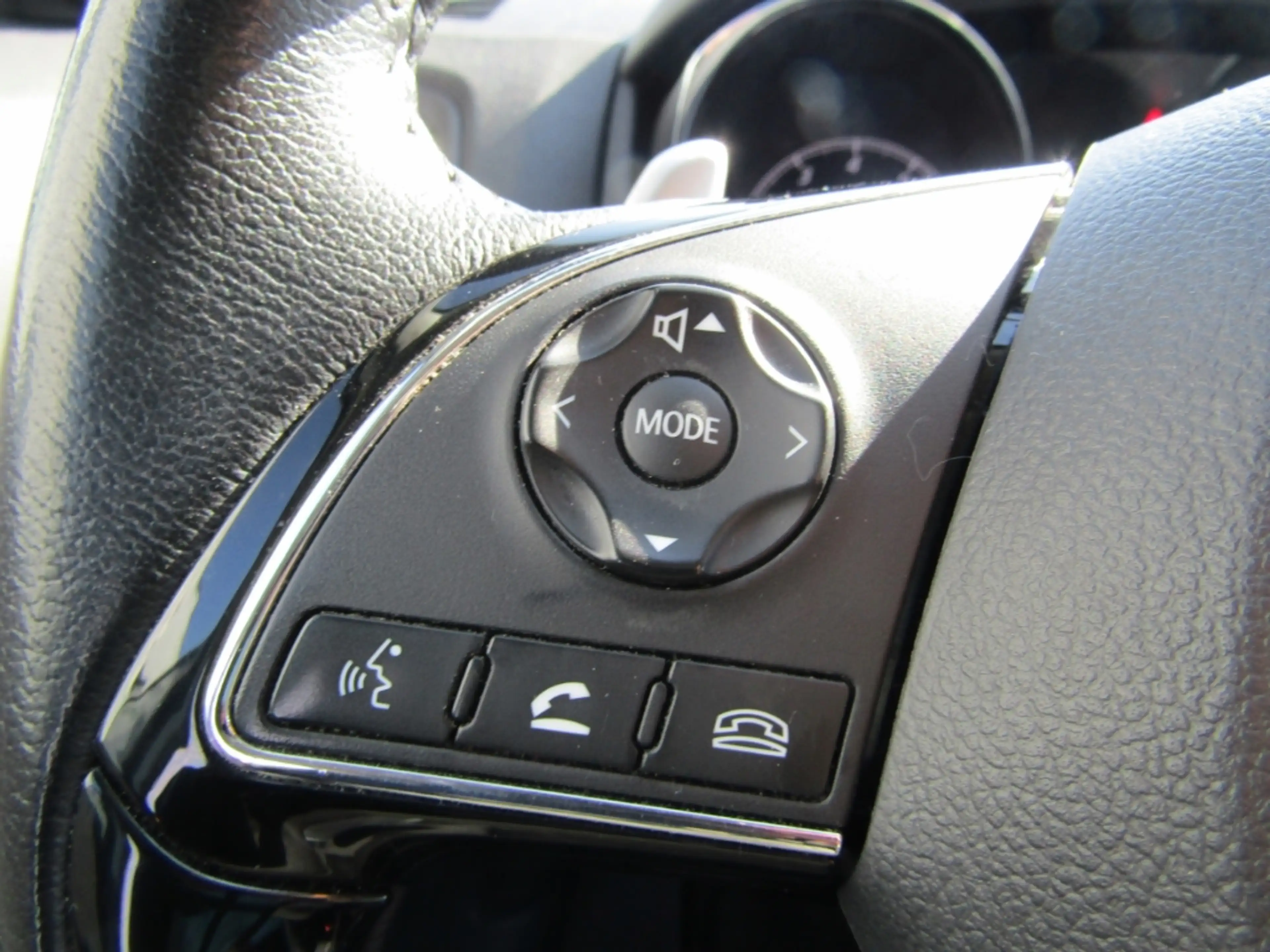 Mitsubishi ASX Spirit 2.0 MIVEC AUTOMATIK LED NAVI AHK SHZ GRA — photo 14