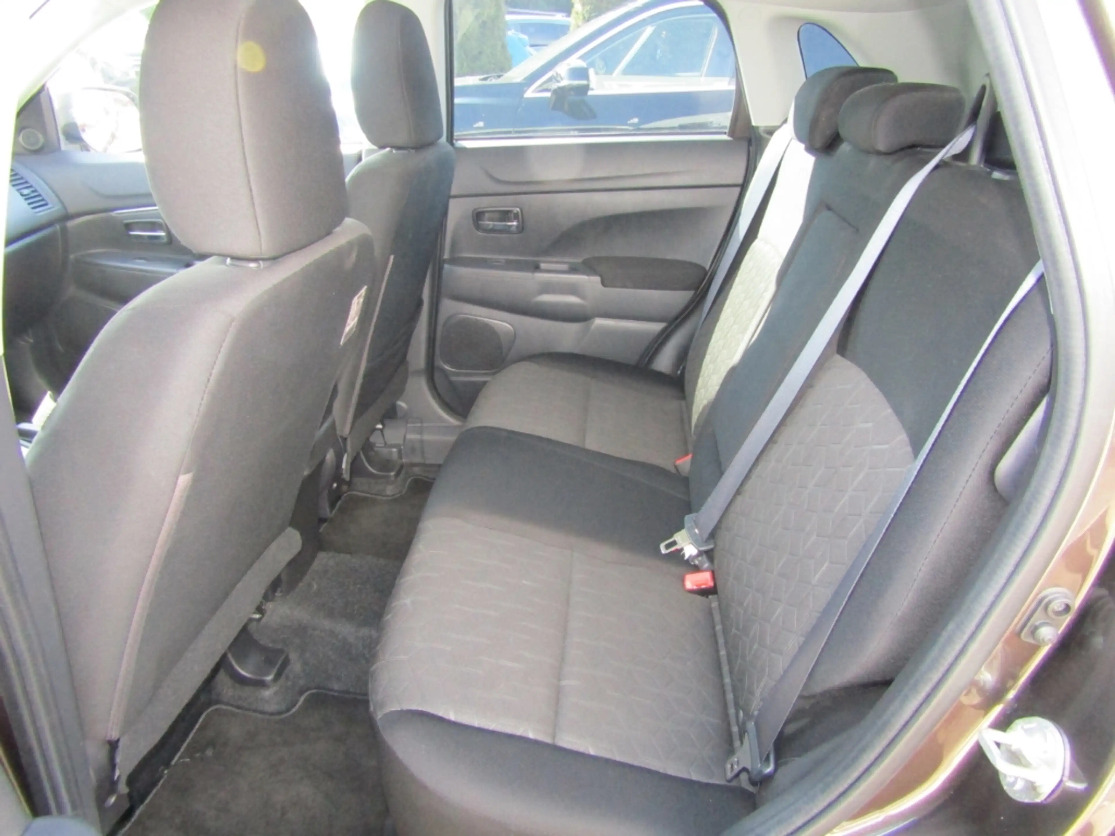 Mitsubishi ASX Spirit 2.0 MIVEC AUTOMATIK LED NAVI AHK SHZ GRA — photo 6