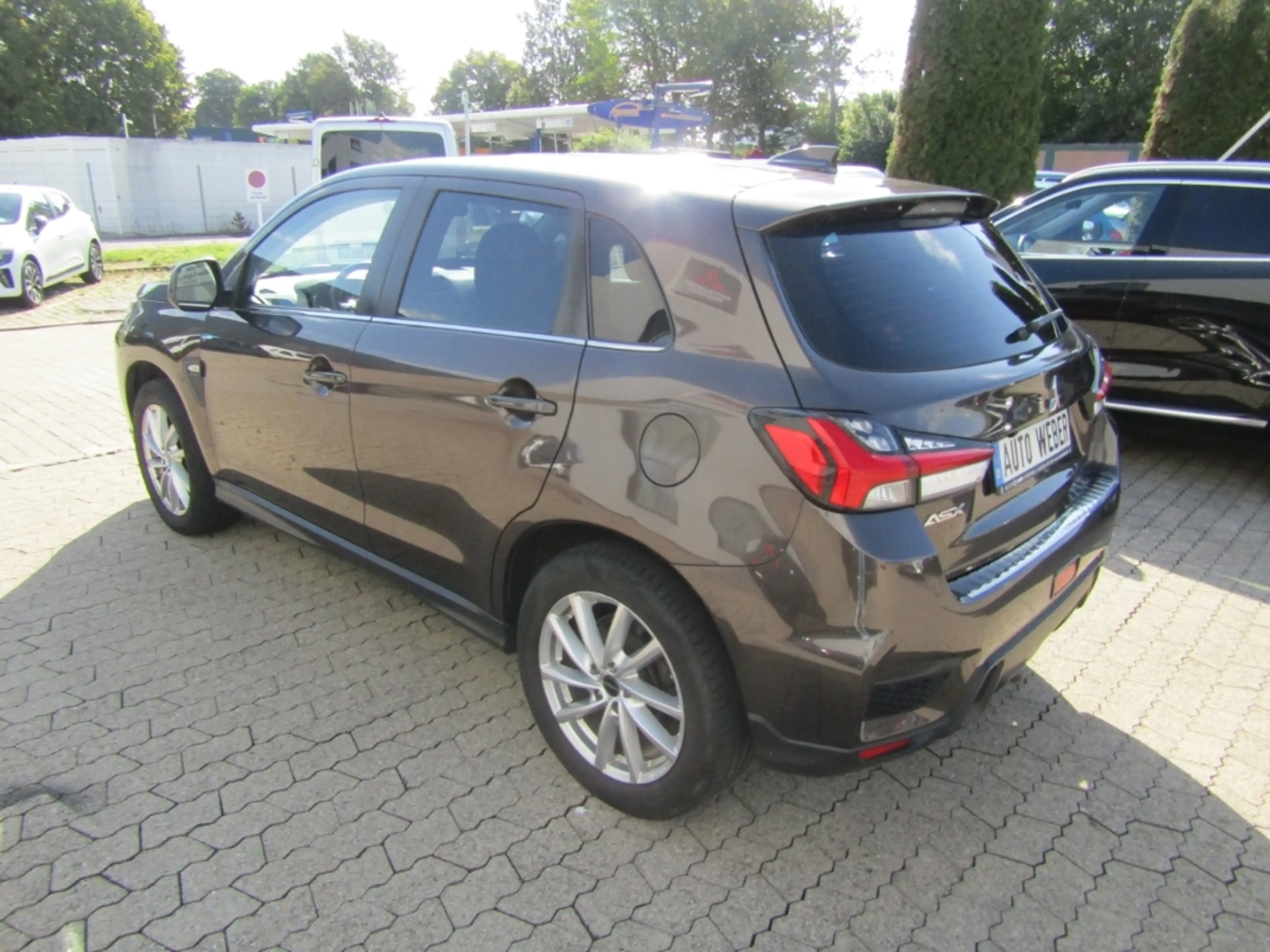 Mitsubishi ASX Spirit 2.0 MIVEC AUTOMATIK LED NAVI AHK SHZ GRA — photo 3