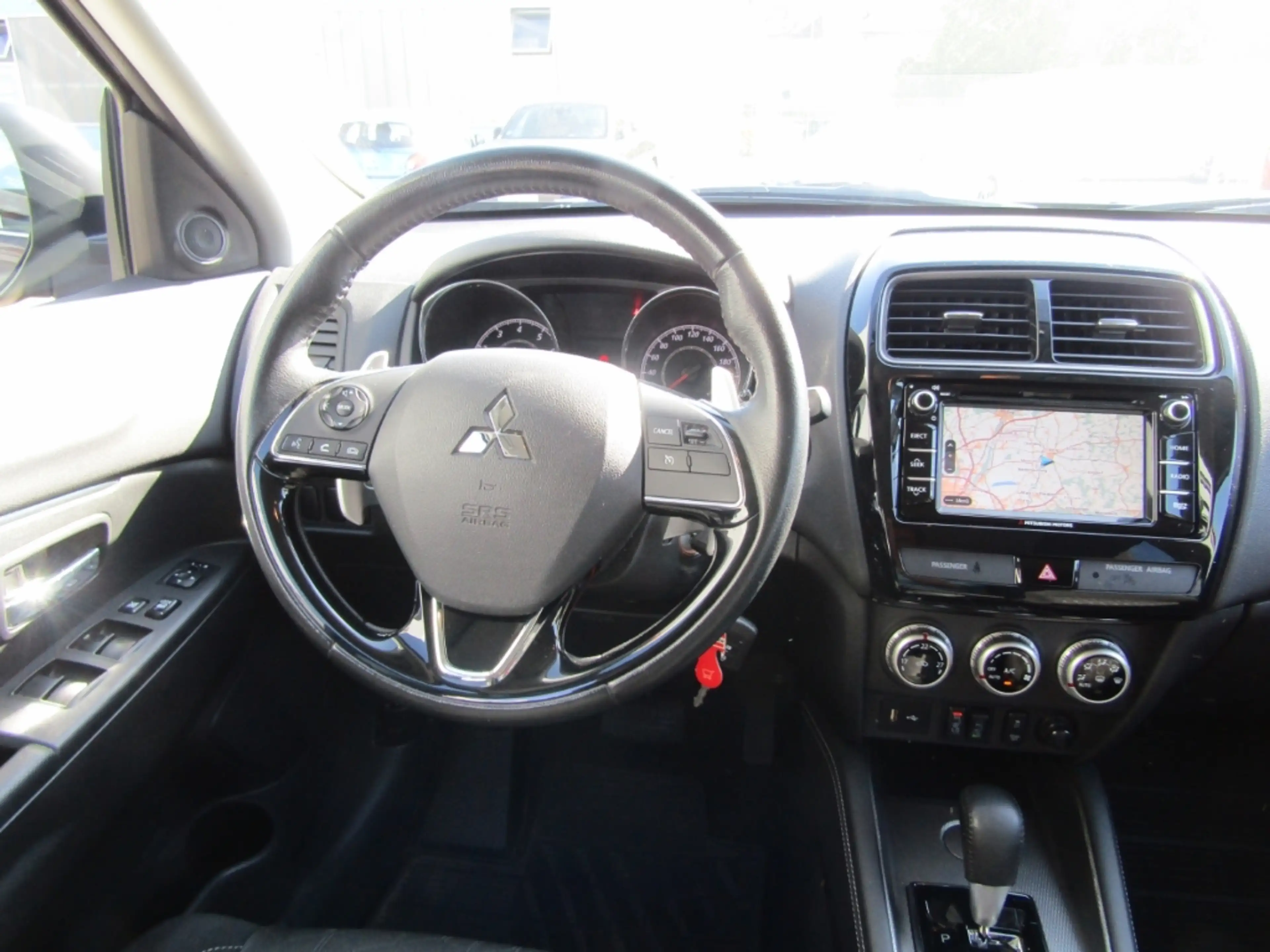 Mitsubishi ASX Spirit 2.0 MIVEC AUTOMATIK LED NAVI AHK SHZ GRA — photo 8