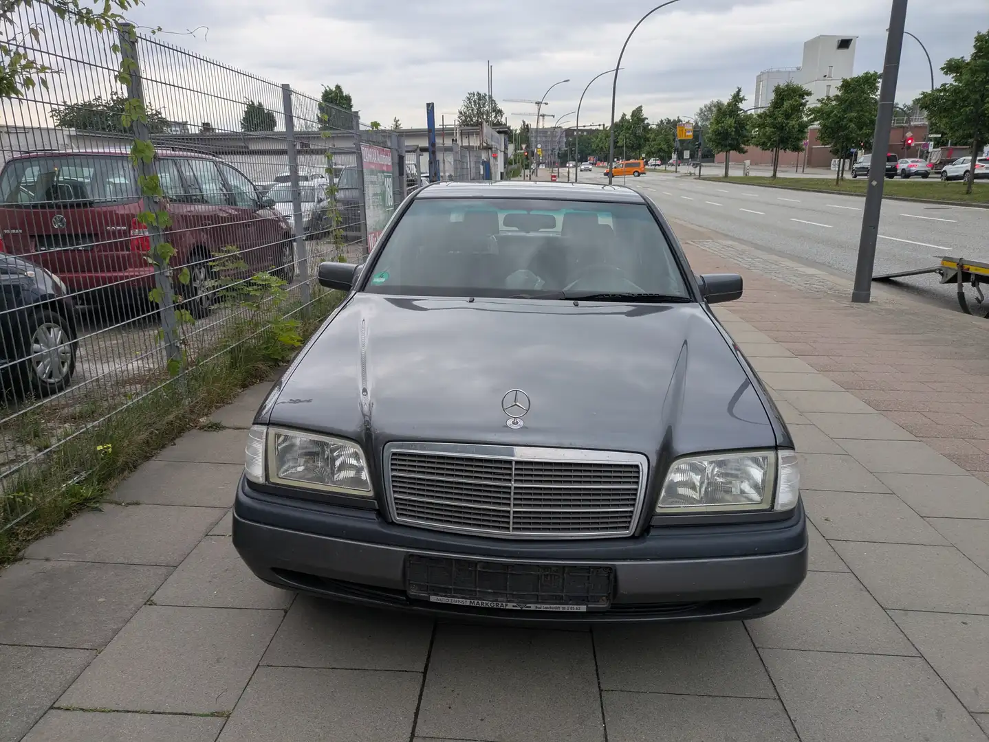 Mercedes-Benz C 200 Classic Сірий - 1
