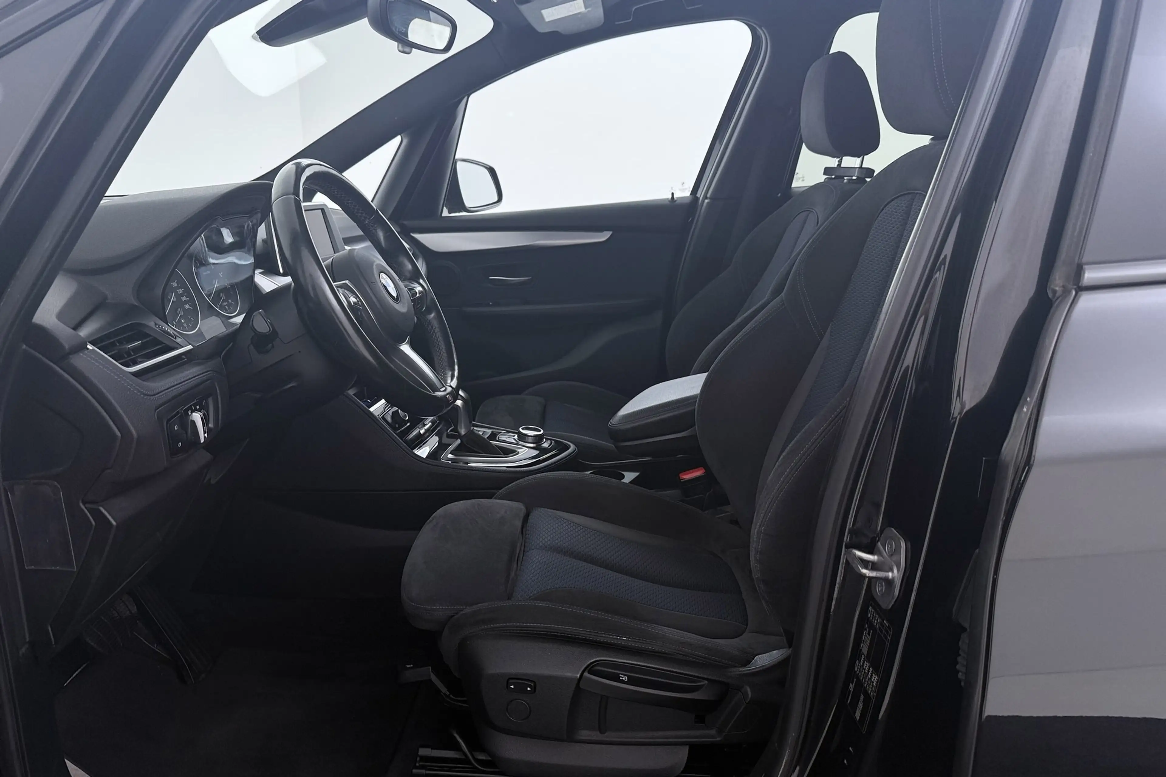 BMW 218 2-serie Gran Tourer 218i Centennial Executive 7p. — photo 3