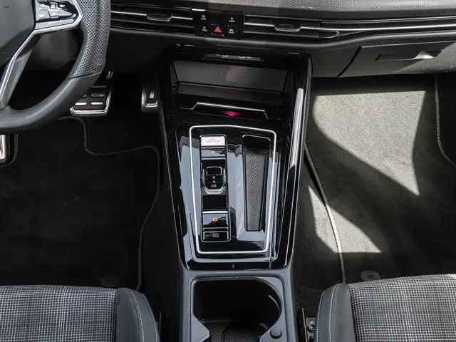Volkswagen Golf view 13