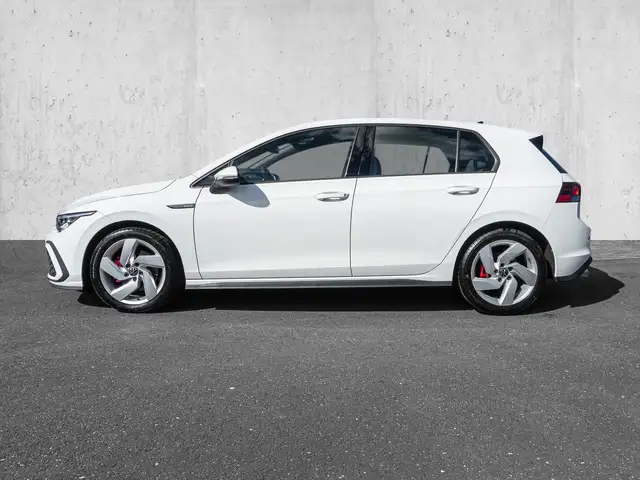 Volkswagen Golf view 5
